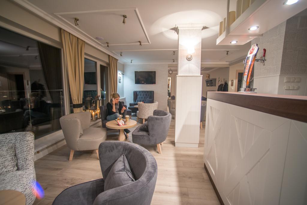 Borgata Bed & Breakfast Устроне Морске Екстериор снимка